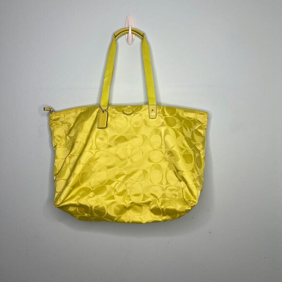 Coach Green Nylon Getaway Overnight Bag Tote & Pouch - Picture 1 of 6